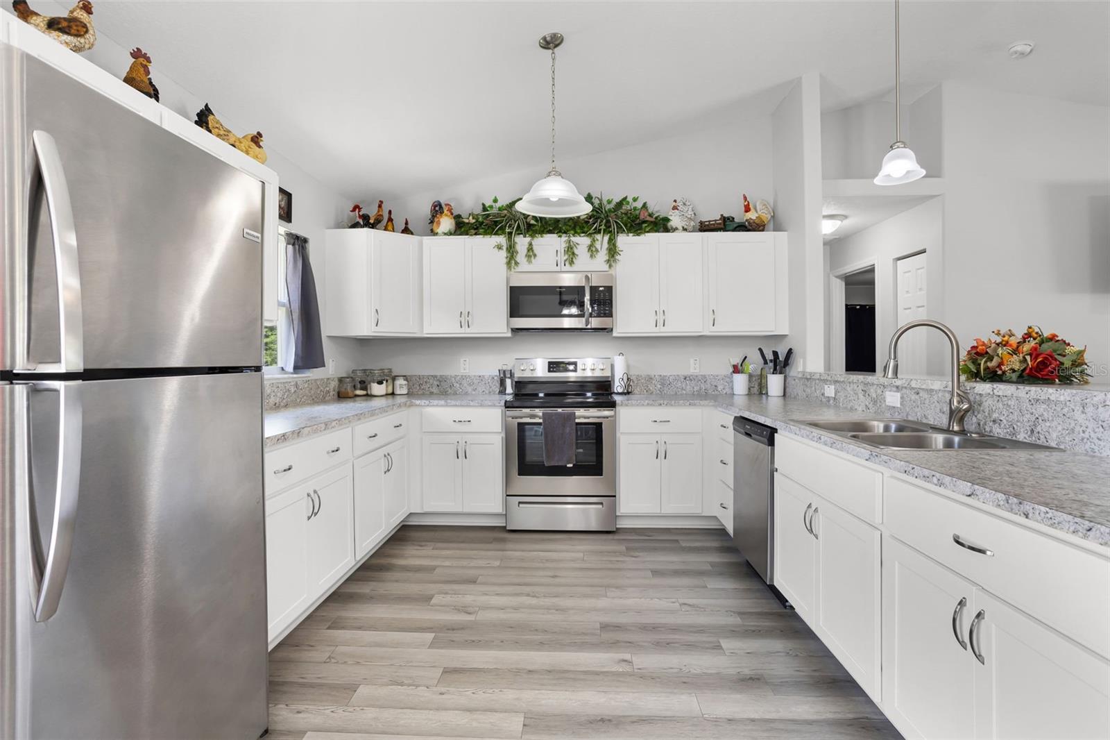 12200 S GLADIOLUS PT, FLORAL CITY, FL, 34436