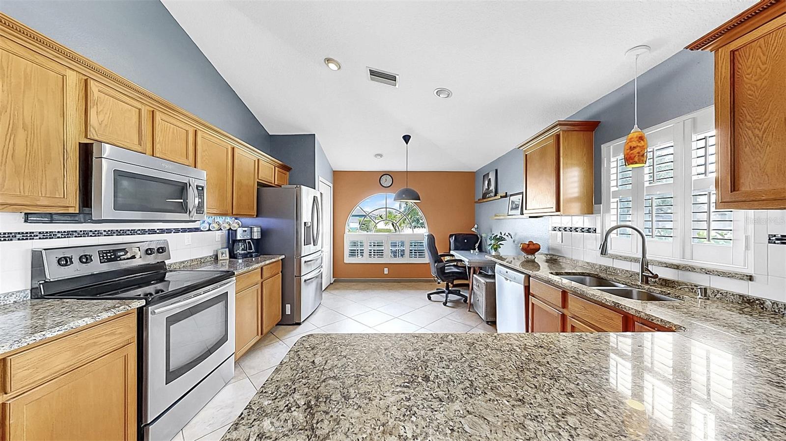 11302 CRANE LAKE CT, RIVERVIEW, FL, 33569