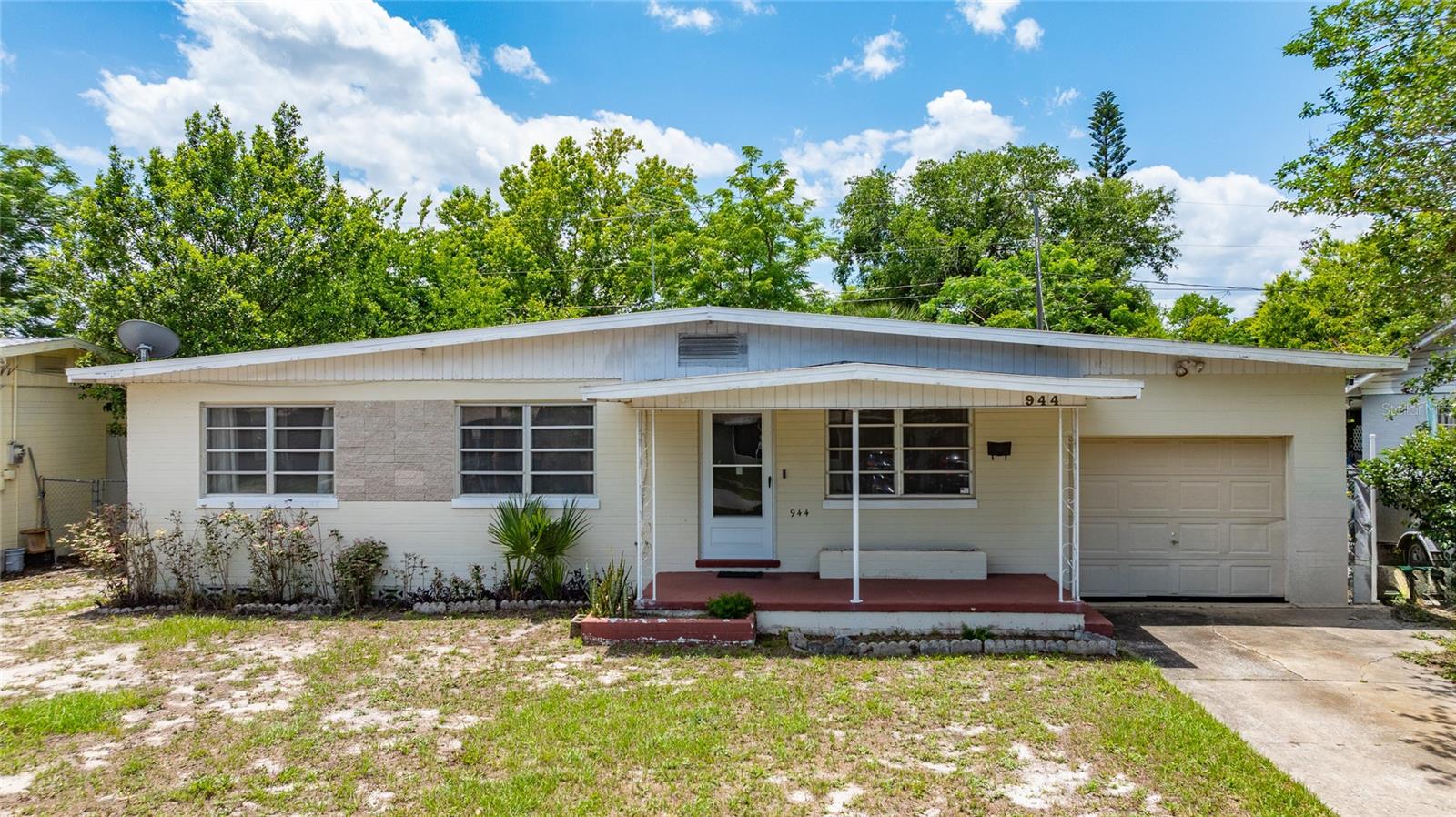 944 ESSEX RD, DAYTONA BEACH, FL, 32117