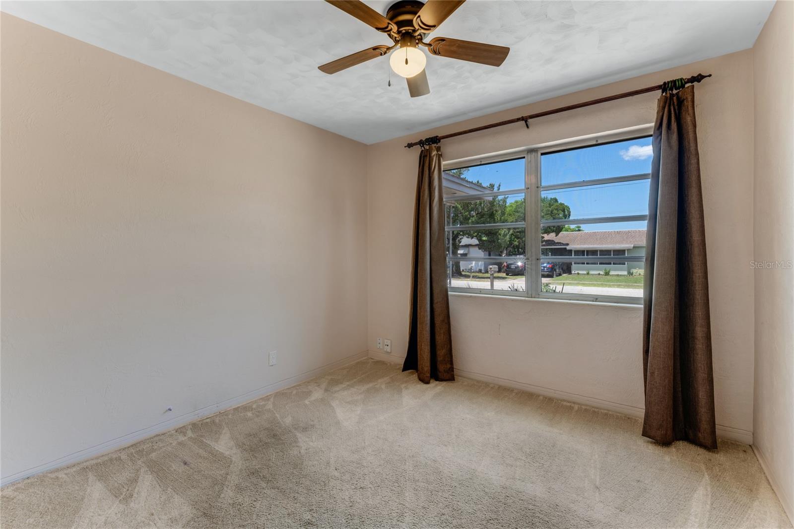 944 ESSEX RD, DAYTONA BEACH, FL, 32117