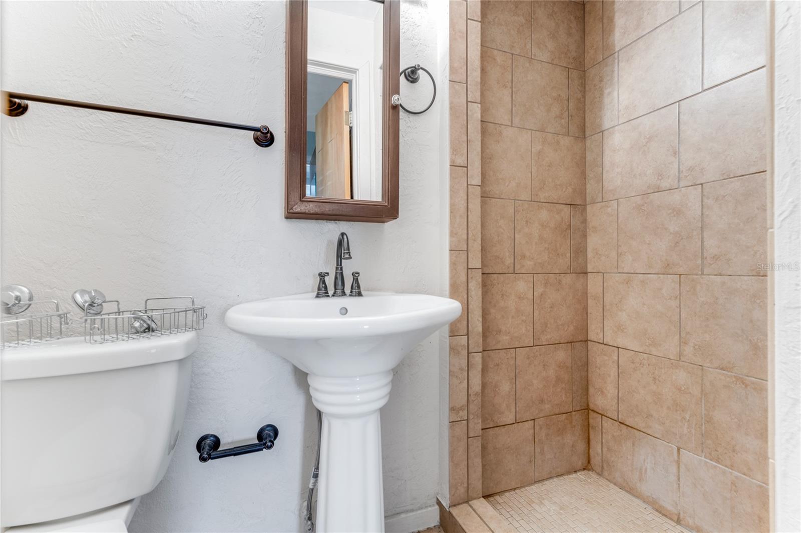 944 ESSEX RD, DAYTONA BEACH, FL, 32117