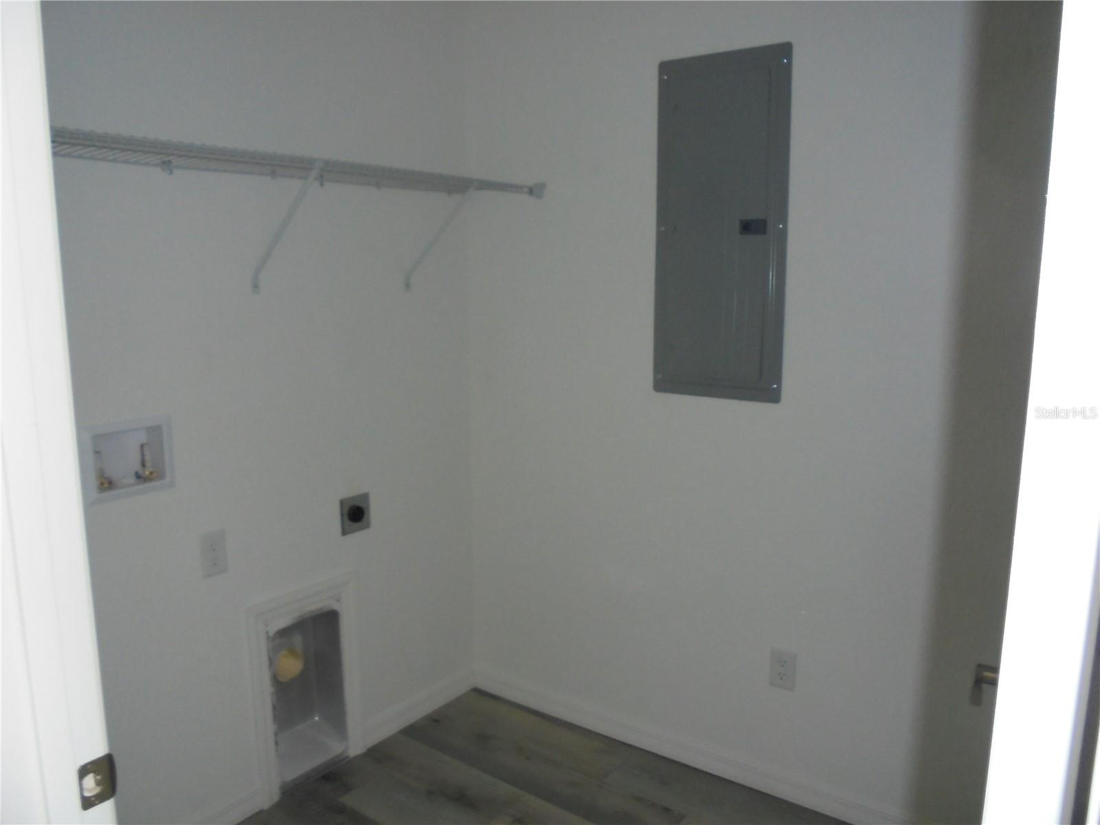 1 FISHER TERRACE TRCE #102, OCKLAWAHA, FL, 32179