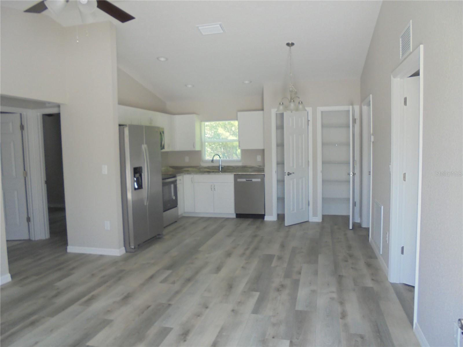 1 FISHER TERRACE TRCE #202, OCKLAWAHA, FL, 32179