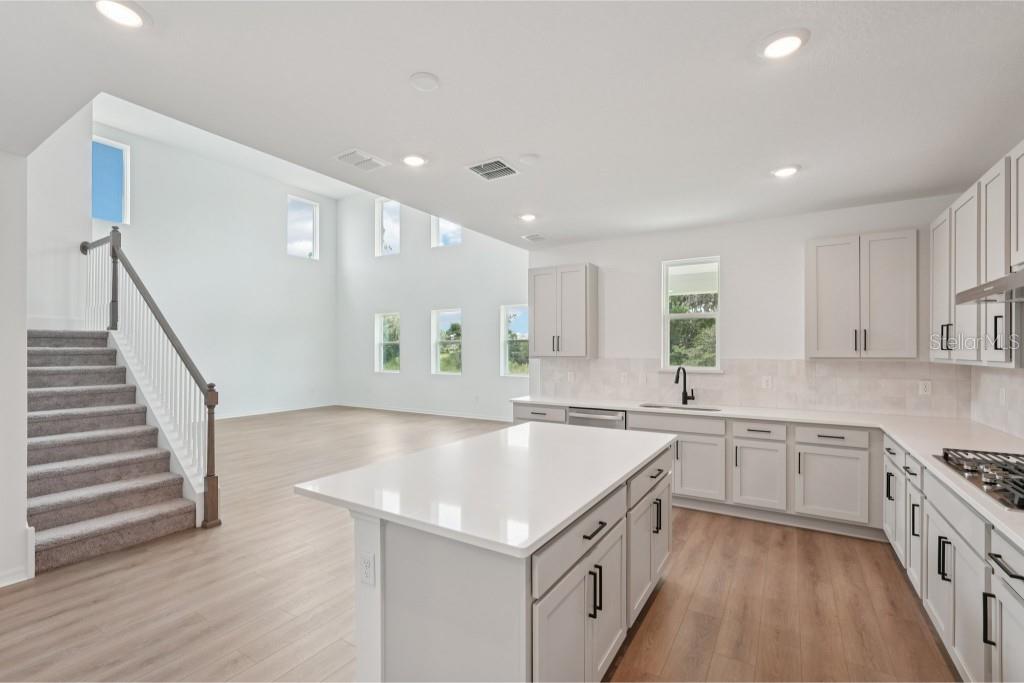 710 JUNONIA BLVD, NEW SMYRNA BEACH, FL, 32168