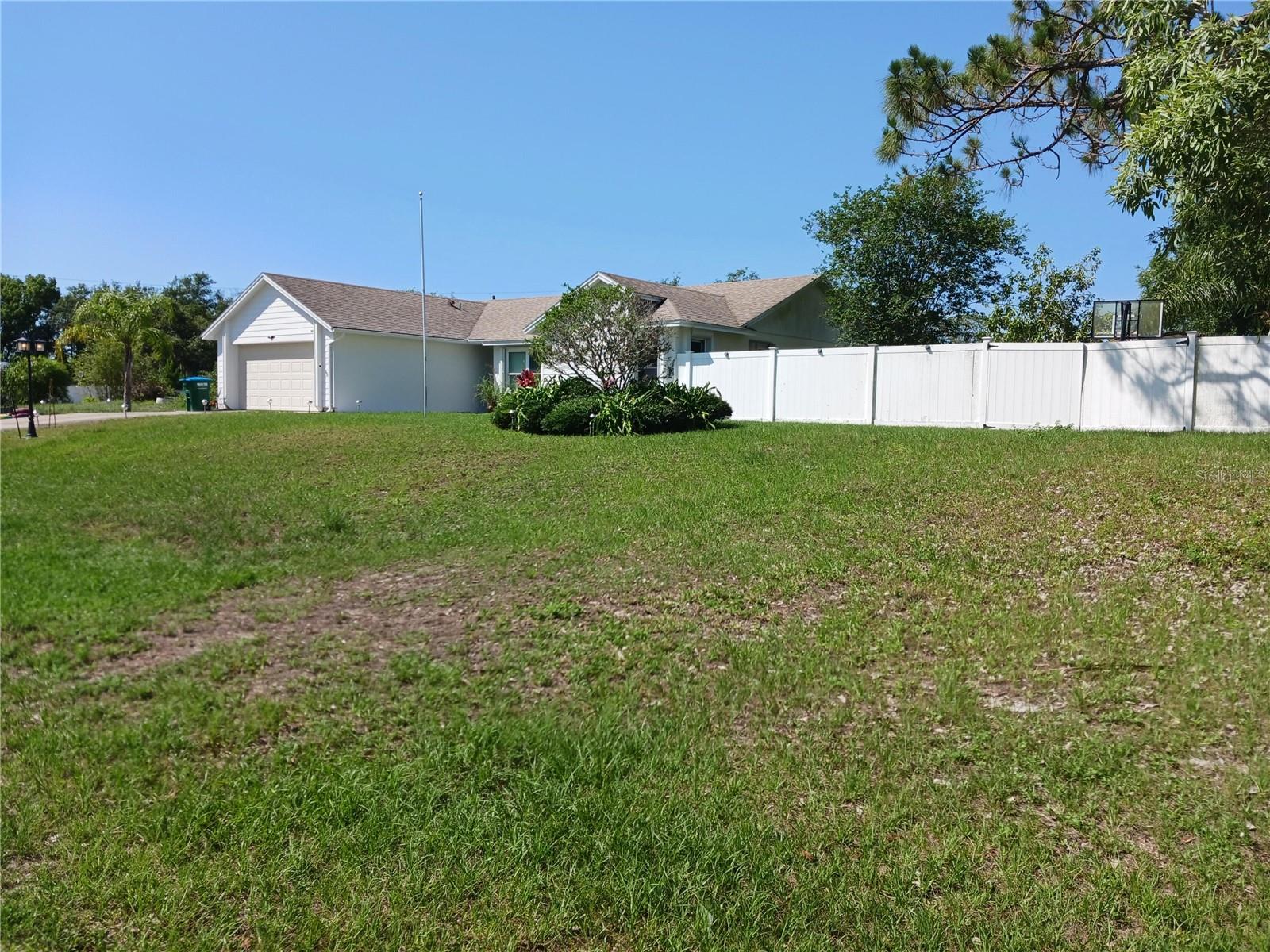 1100 PEAK CIR, DELTONA, FL, 32738