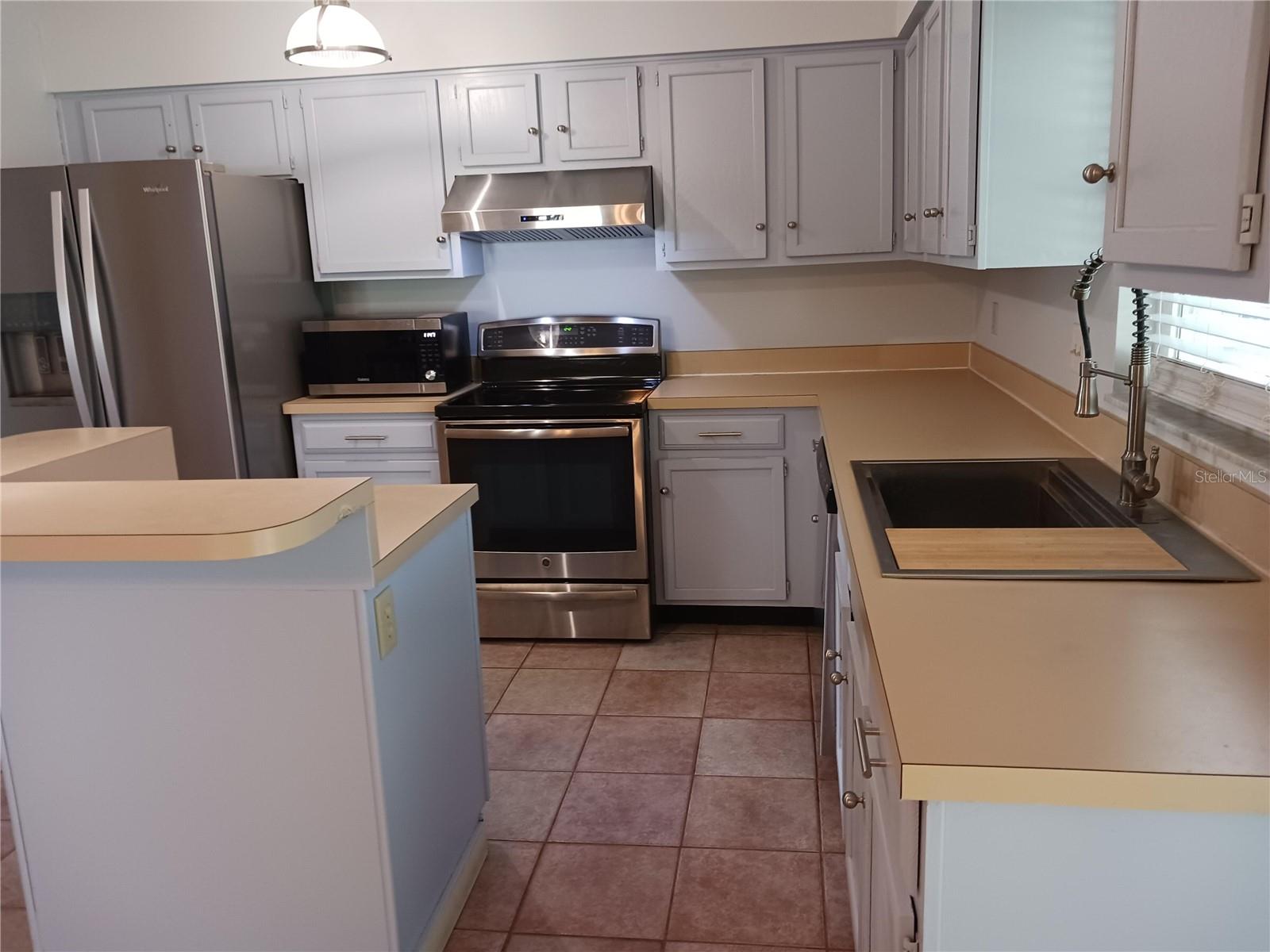 1100 PEAK CIR, DELTONA, FL, 32738