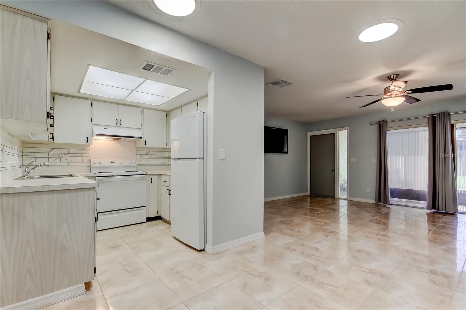 2380 SHELLY DR #B, PALM HARBOR, FL, 34684