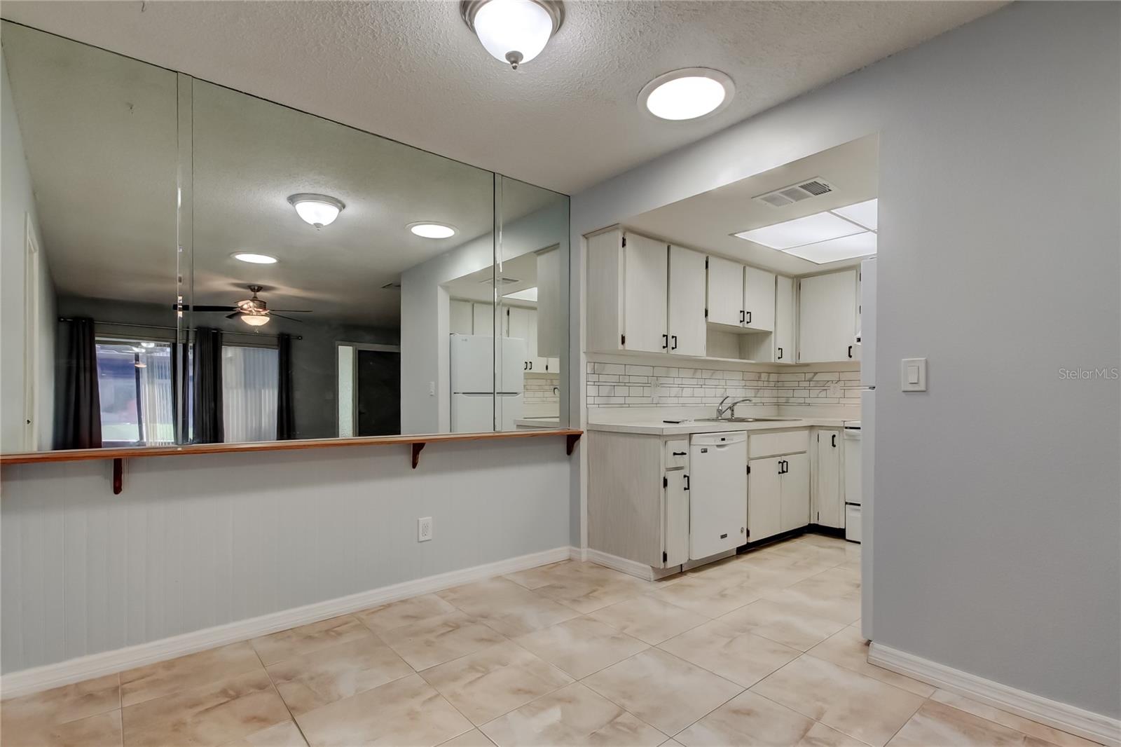 2380 SHELLY DR #B, PALM HARBOR, FL, 34684