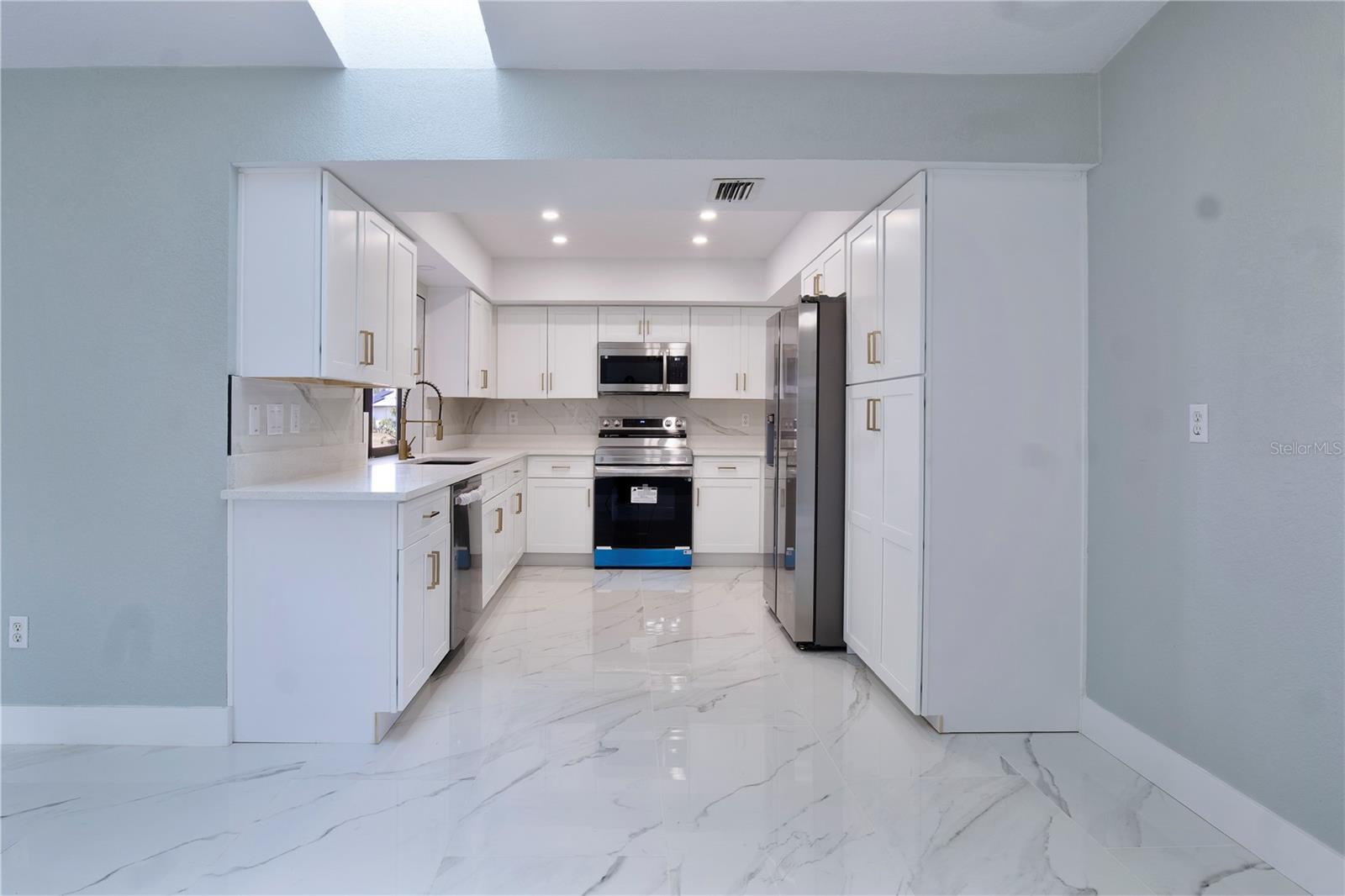 1147 YACHTSMAN LN, PUNTA GORDA, FL, 33983