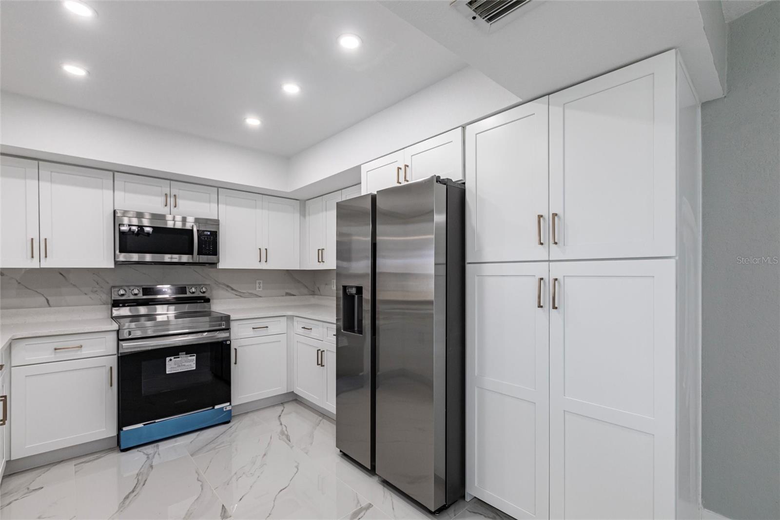 1147 YACHTSMAN LN, PUNTA GORDA, FL, 33983