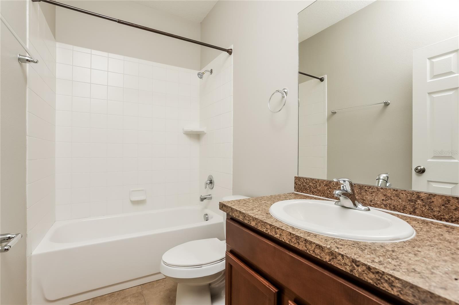 1821 CANDLENUT CIR, APOPKA, FL, 32712