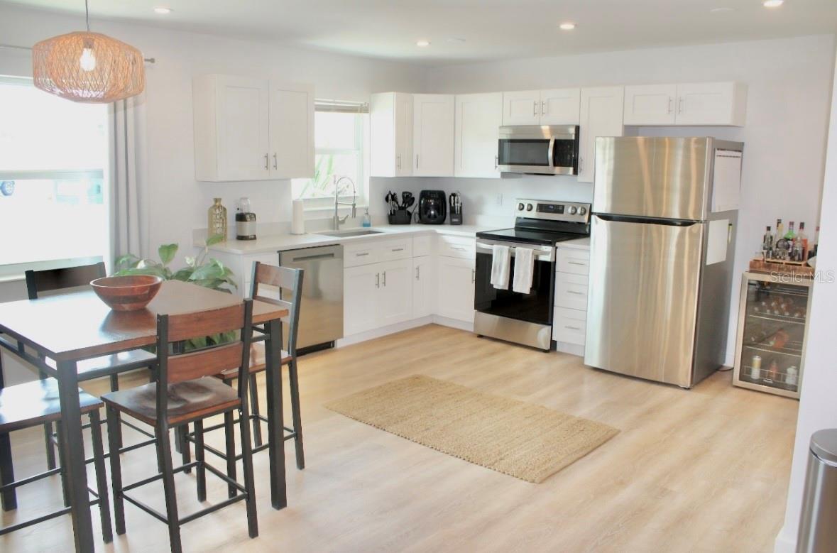 2025 CASS ST, SARASOTA, FL, 34231