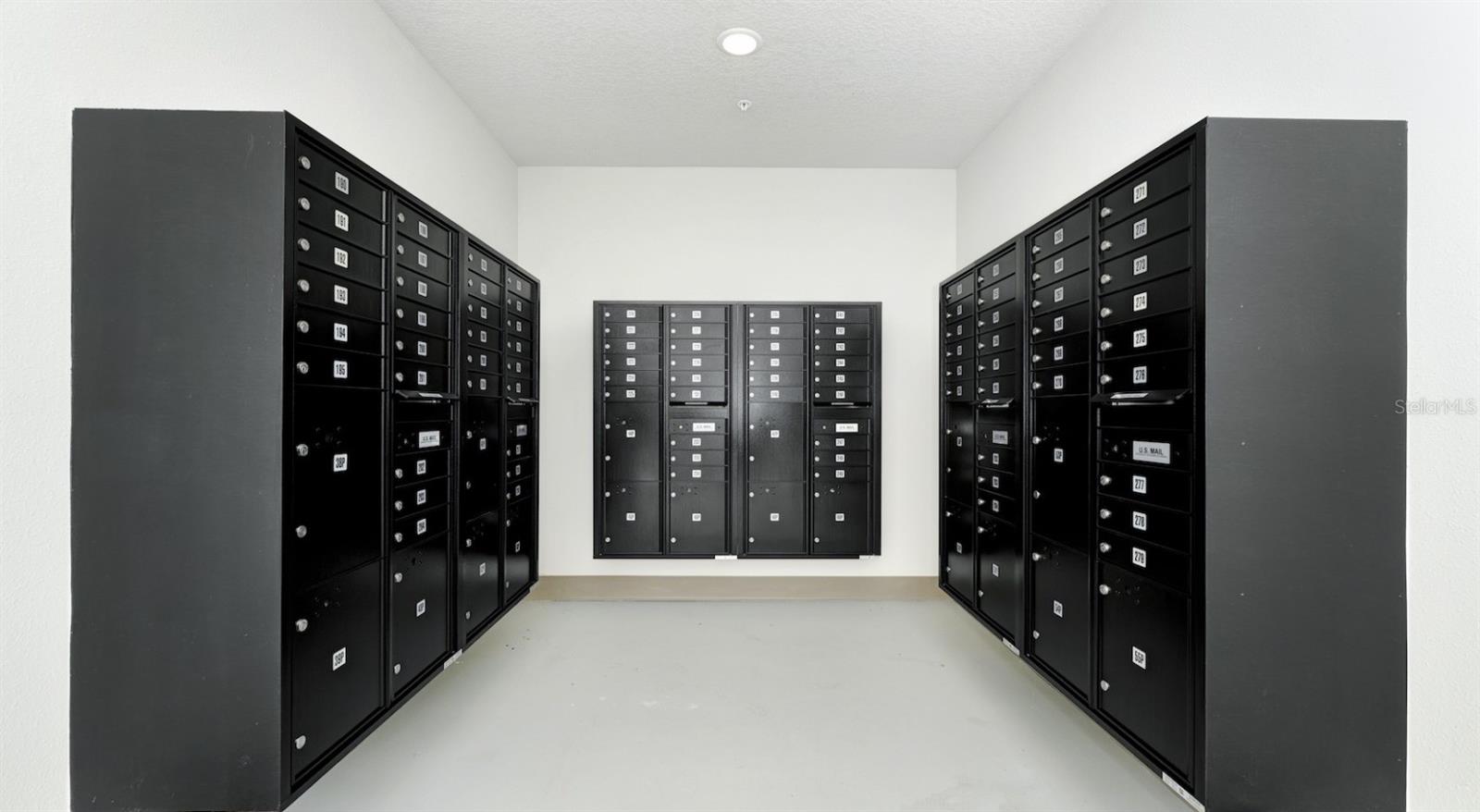 2500 CONSERVE CIR #Magnolia, APOPKA, FL, 32703