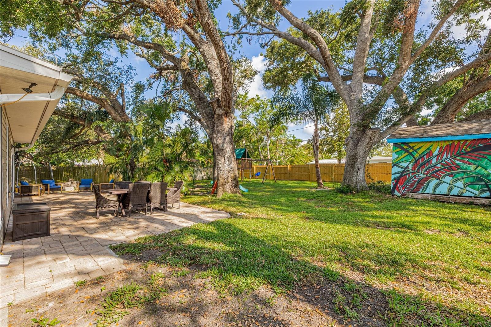 10819 SEMINOLE DR N, ST PETERSBURG, FL, 33708