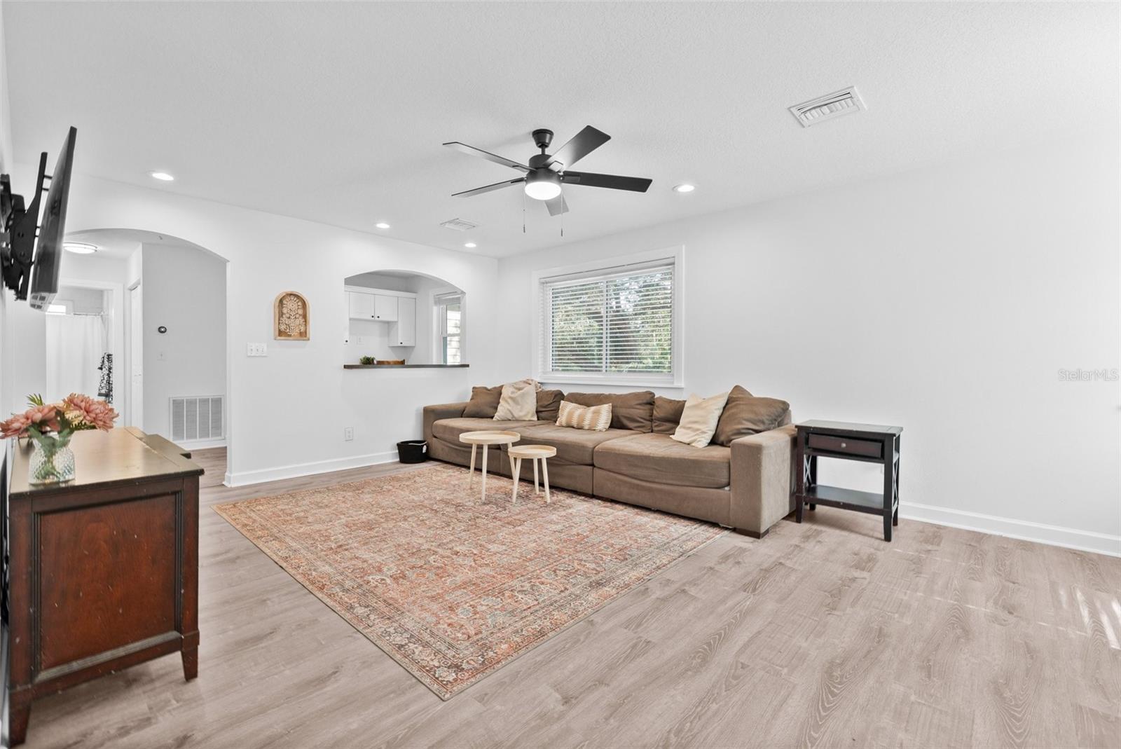 10819 SEMINOLE DR N, ST PETERSBURG, FL, 33708