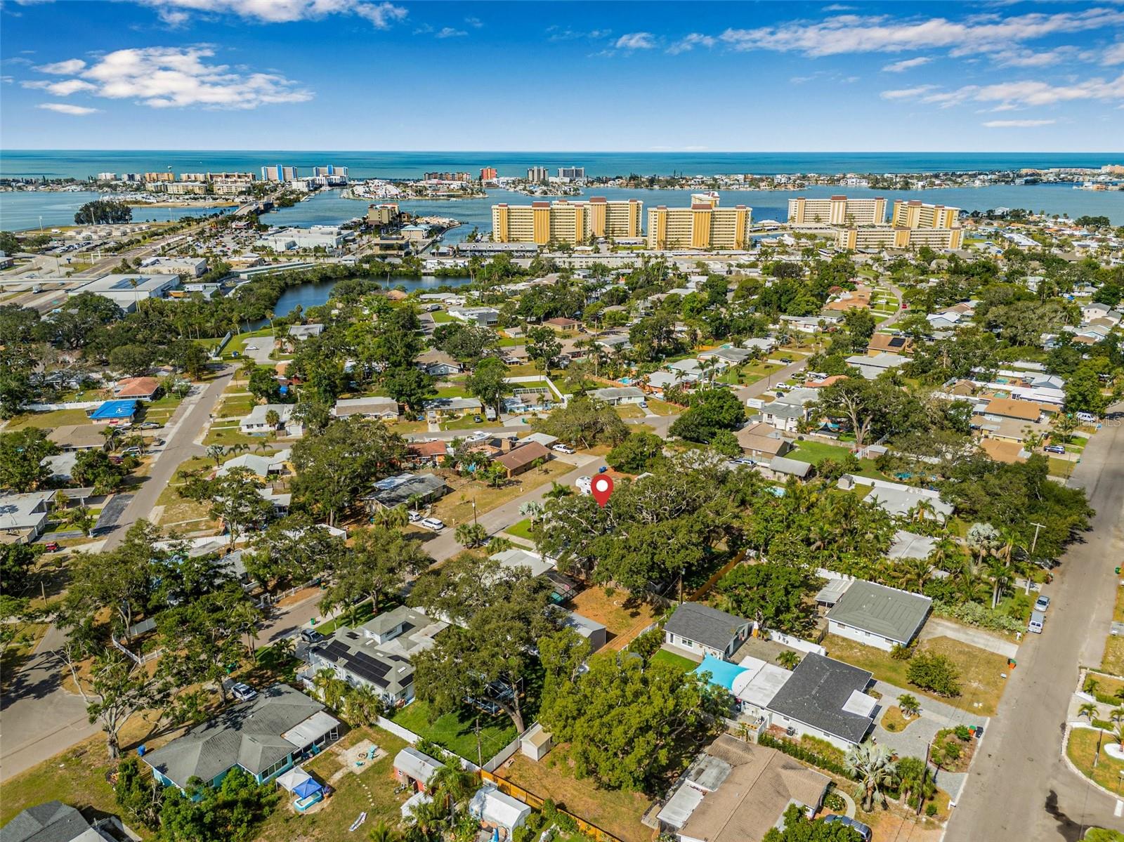 10819 SEMINOLE DR N, ST PETERSBURG, FL, 33708