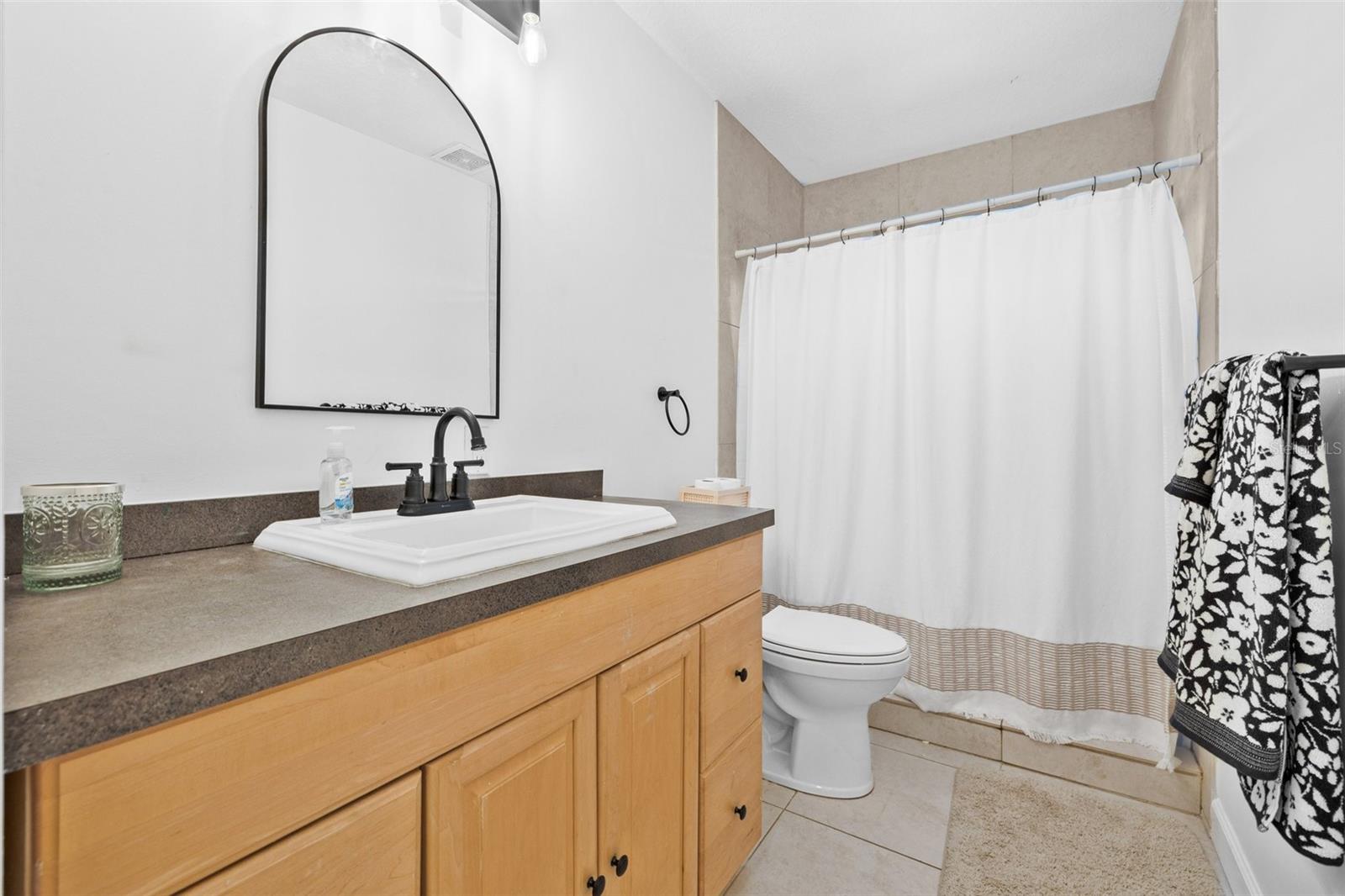 10819 SEMINOLE DR N, ST PETERSBURG, FL, 33708