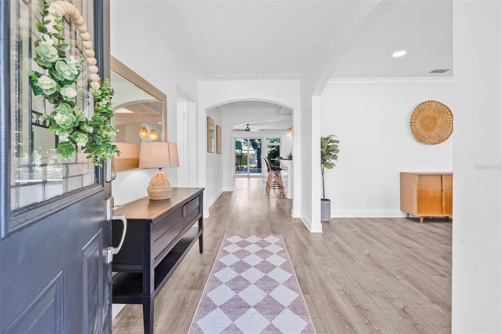 10819 SEMINOLE DR N, ST PETERSBURG, FL, 33708