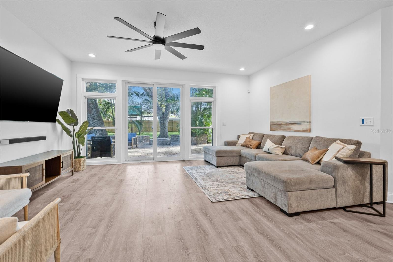 10819 SEMINOLE DR N, ST PETERSBURG, FL, 33708