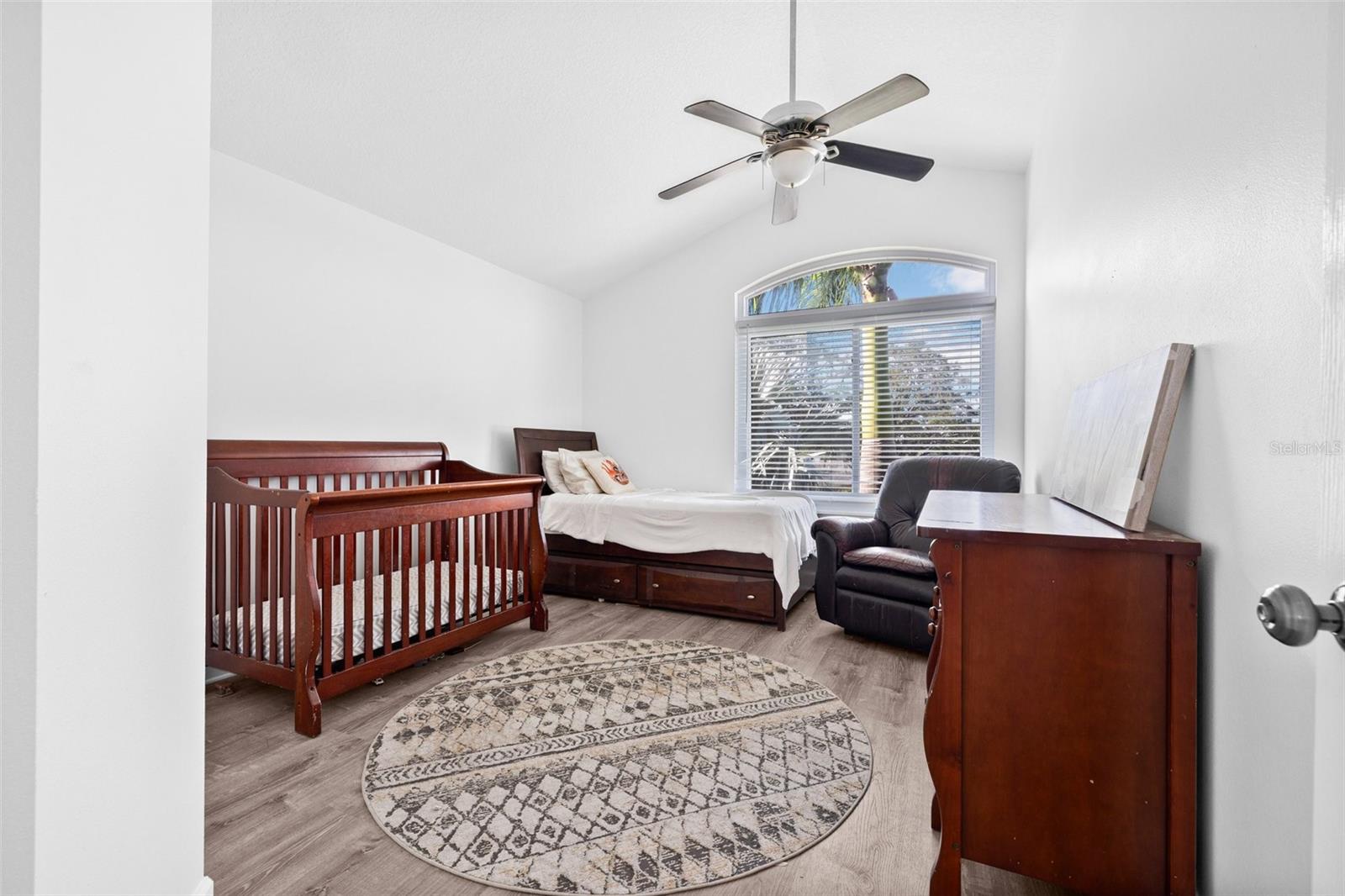 10819 SEMINOLE DR N, ST PETERSBURG, FL, 33708