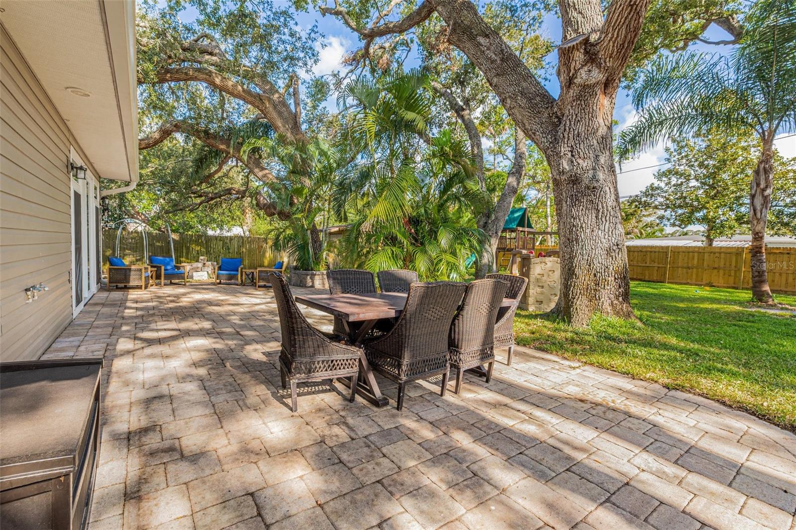 10819 SEMINOLE DR N, ST PETERSBURG, FL, 33708