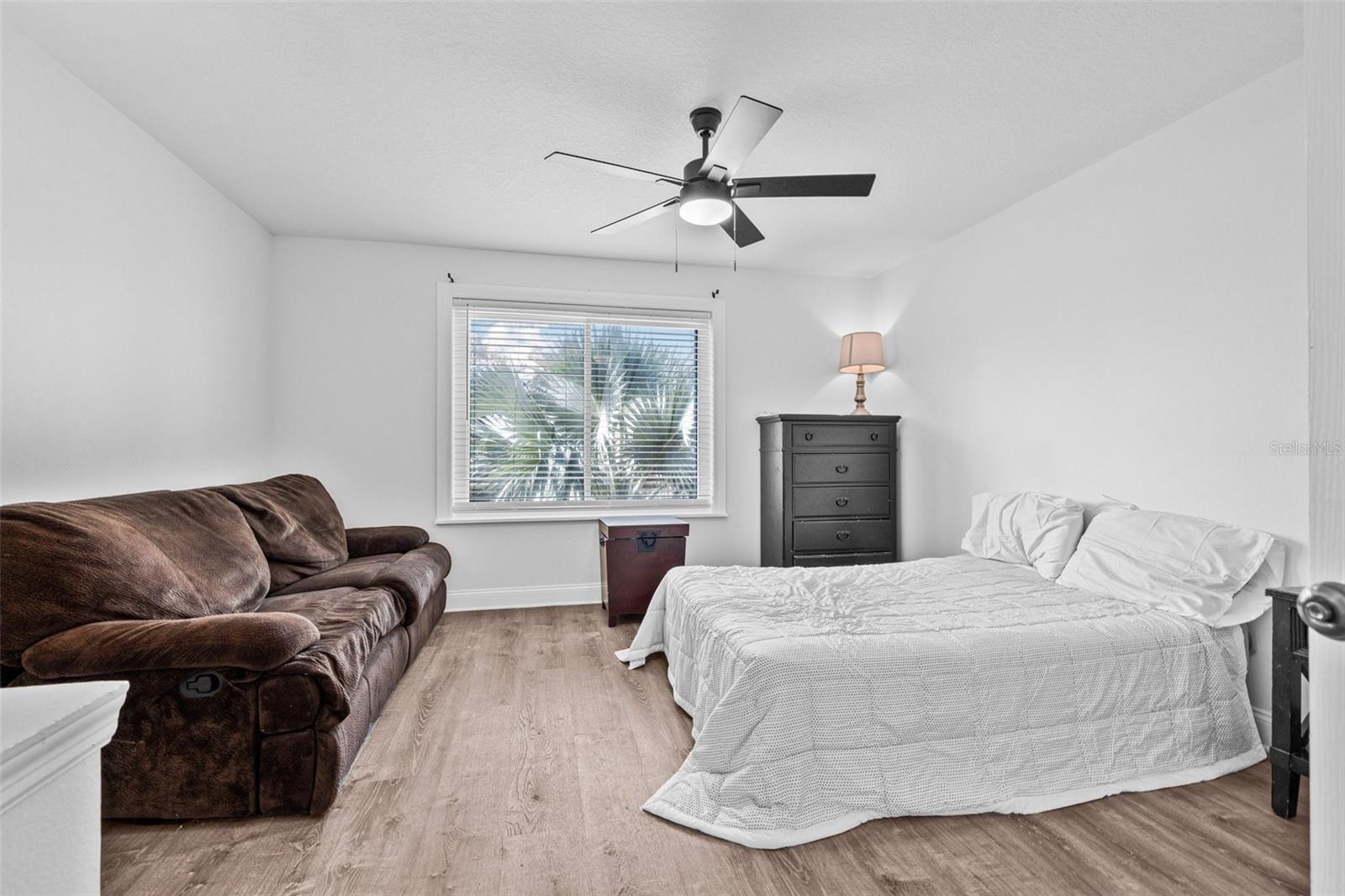 10819 SEMINOLE DR N, ST PETERSBURG, FL, 33708