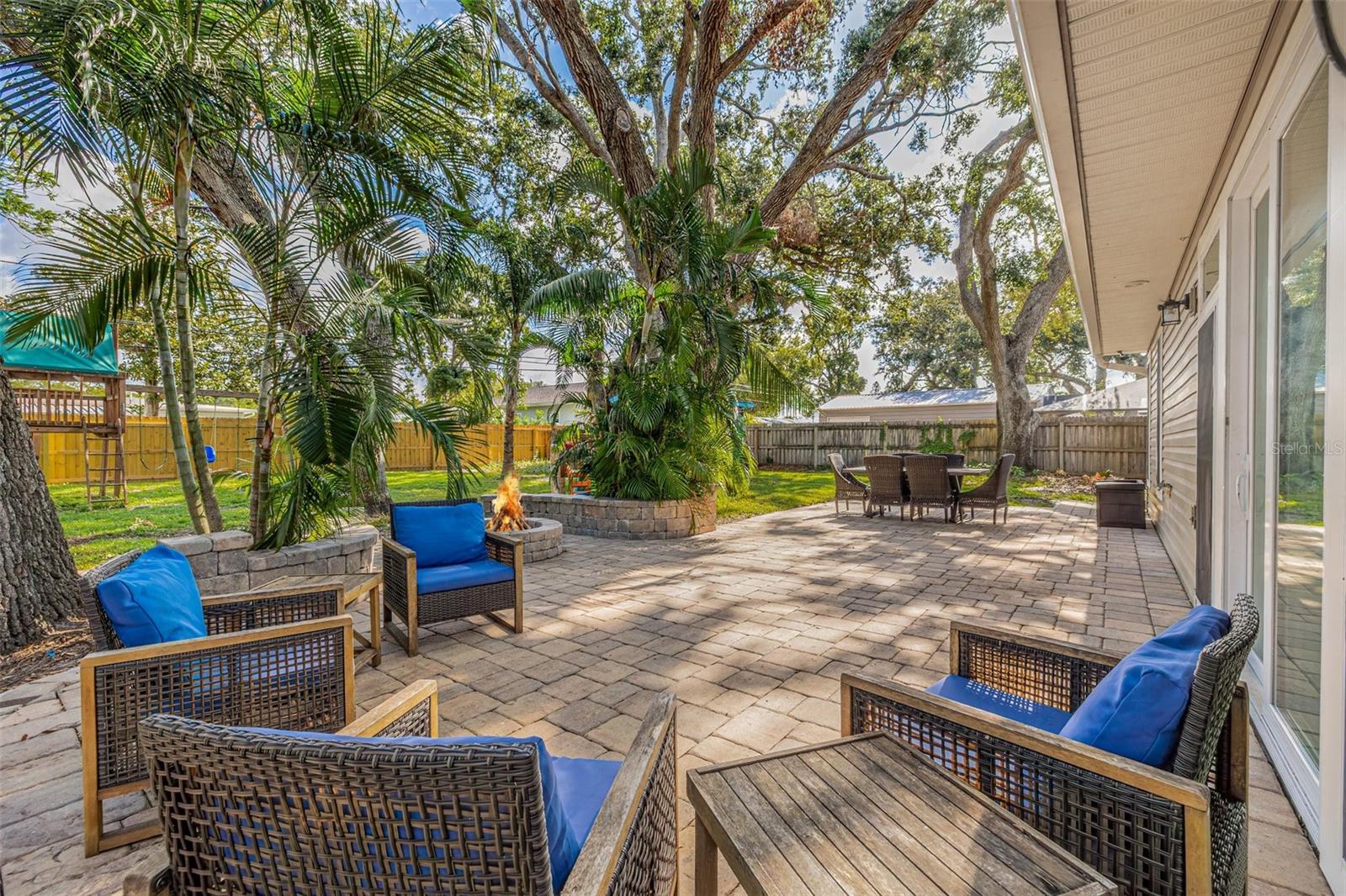 10819 SEMINOLE DR N, ST PETERSBURG, FL, 33708