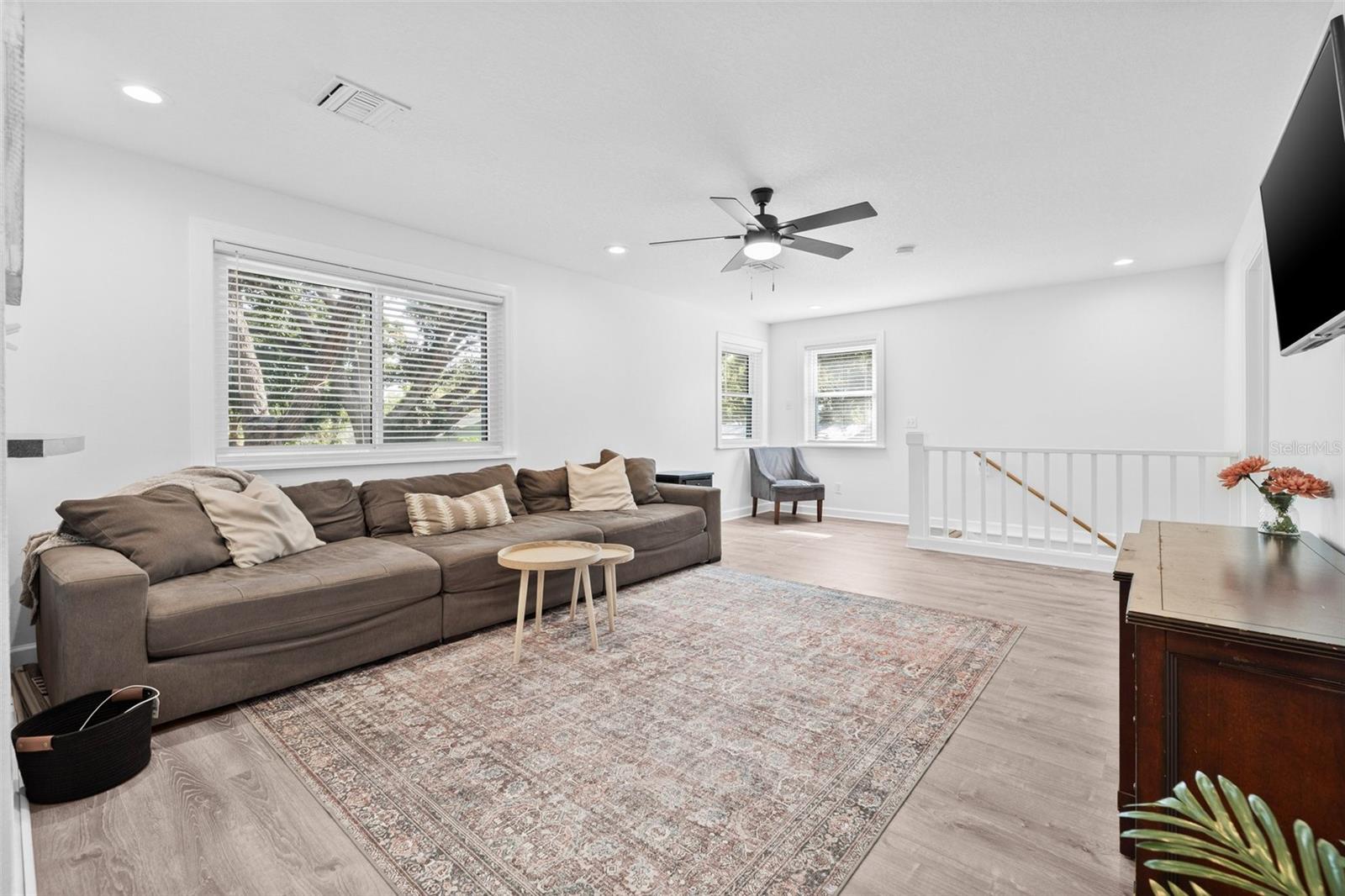 10819 SEMINOLE DR N, ST PETERSBURG, FL, 33708