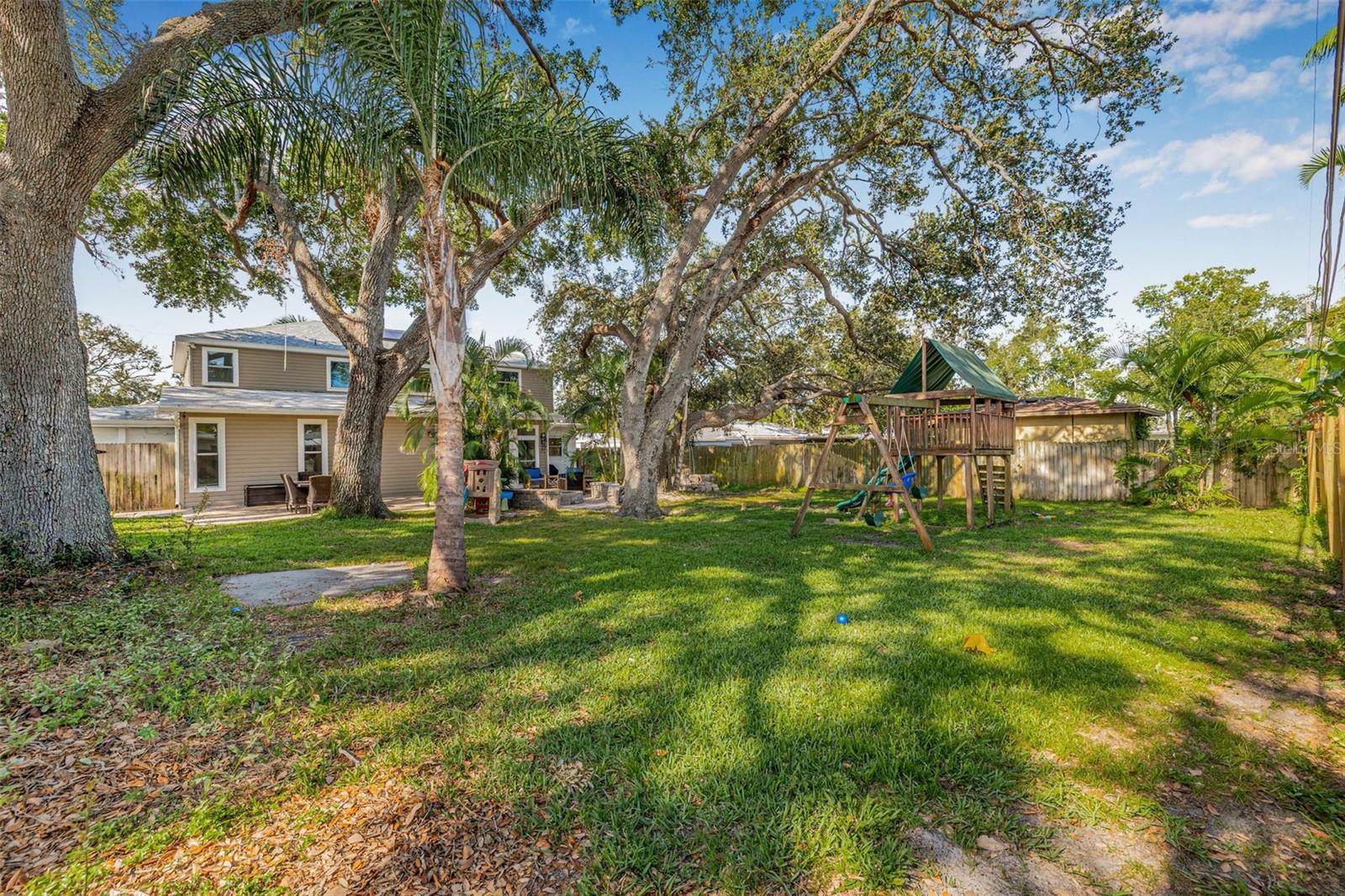 10819 SEMINOLE DR N, ST PETERSBURG, FL, 33708