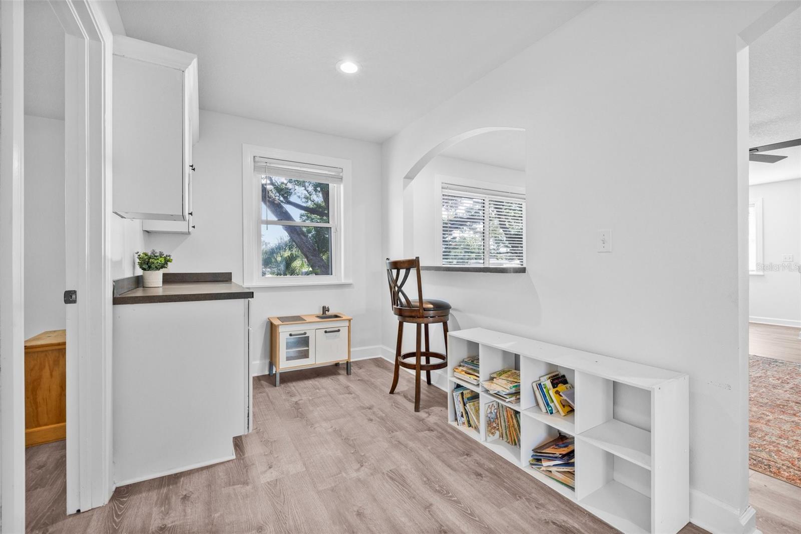 10819 SEMINOLE DR N, ST PETERSBURG, FL, 33708