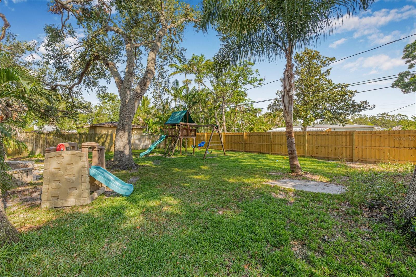 10819 SEMINOLE DR N, ST PETERSBURG, FL, 33708