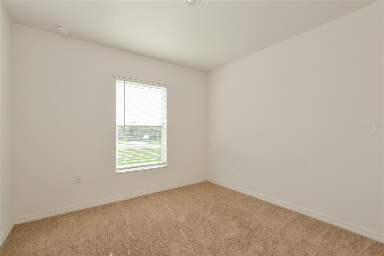 1689 HIDEAWAY FLAT ST, MASCOTTE, FL, 34753