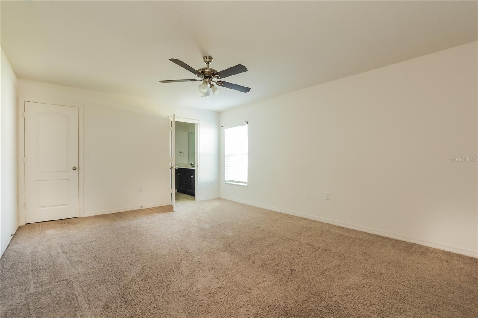 1689 HIDEAWAY FLAT ST, MASCOTTE, FL, 34753