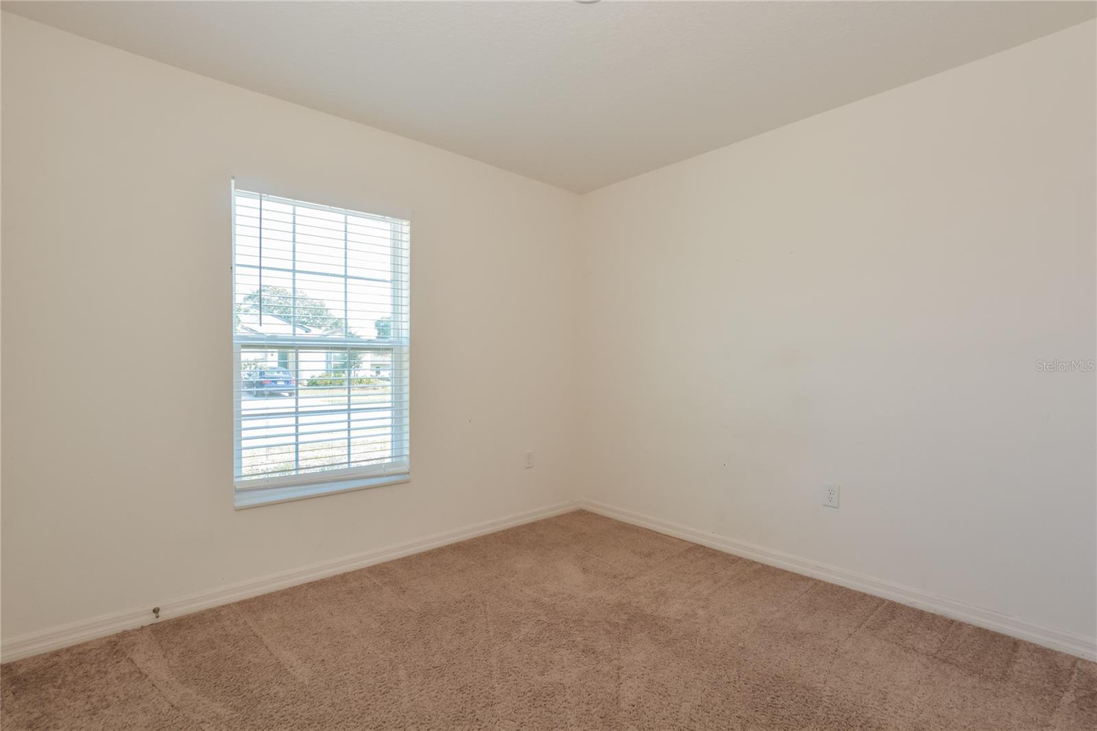 1689 HIDEAWAY FLAT ST, MASCOTTE, FL, 34753