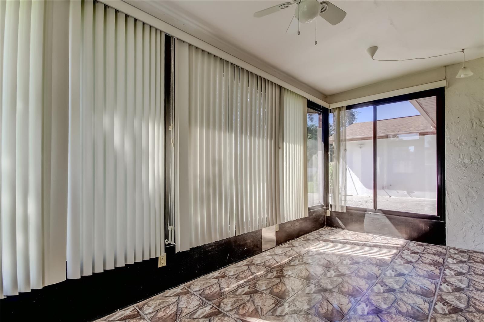 2380 SHELLY DR #B, PALM HARBOR, FL, 34684