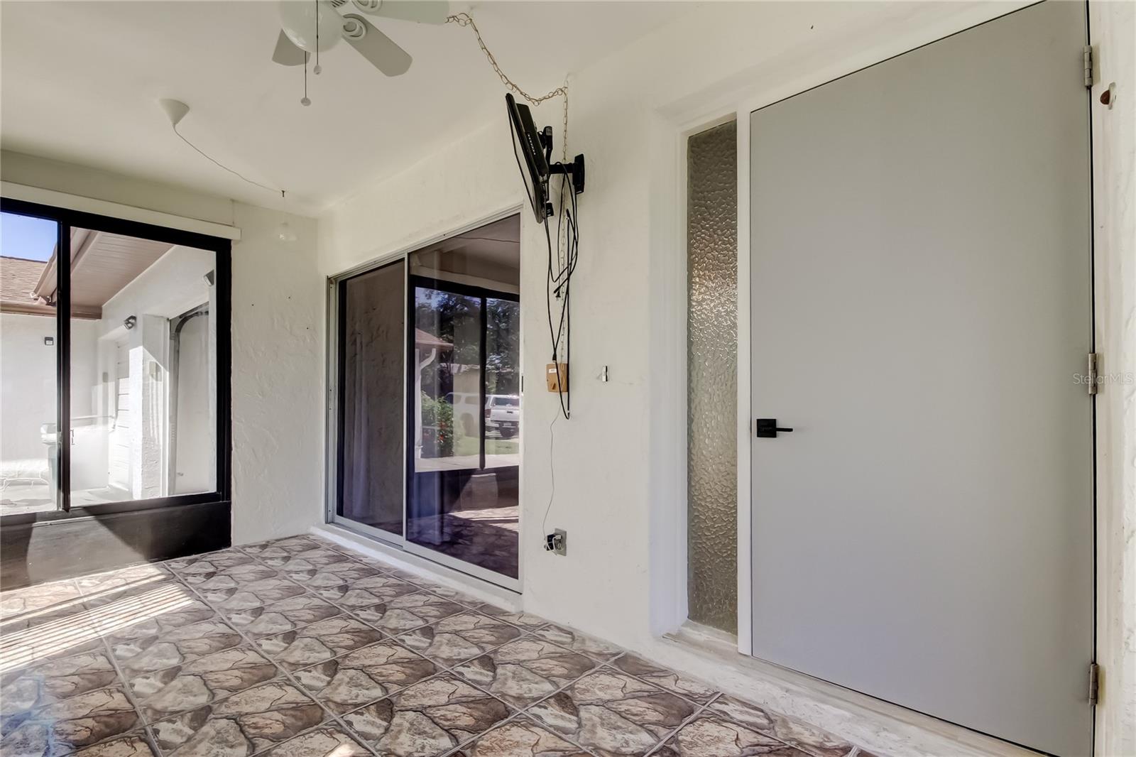 2380 SHELLY DR #B, PALM HARBOR, FL, 34684