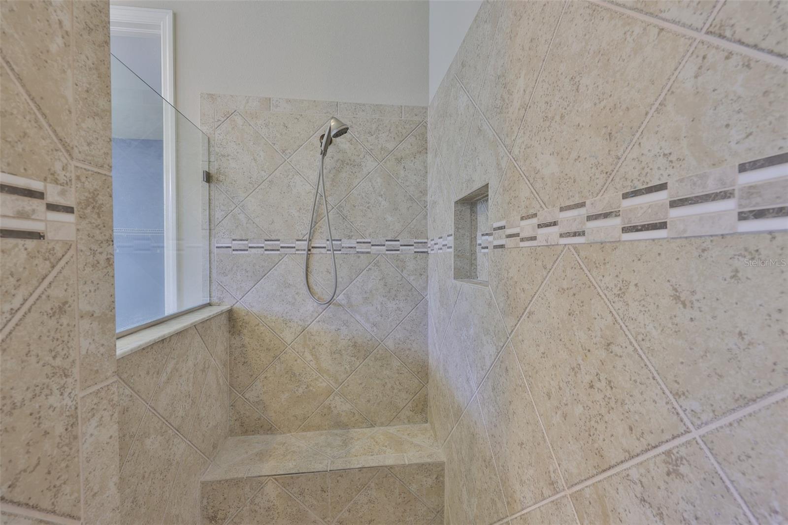 6913 PARK STRAND DR, APOLLO BEACH, FL, 33572