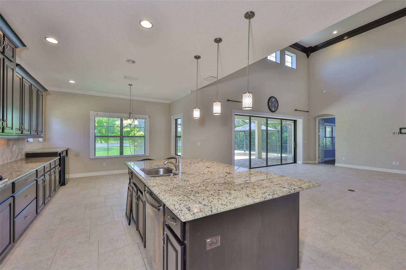 6913 PARK STRAND DR, APOLLO BEACH, FL, 33572