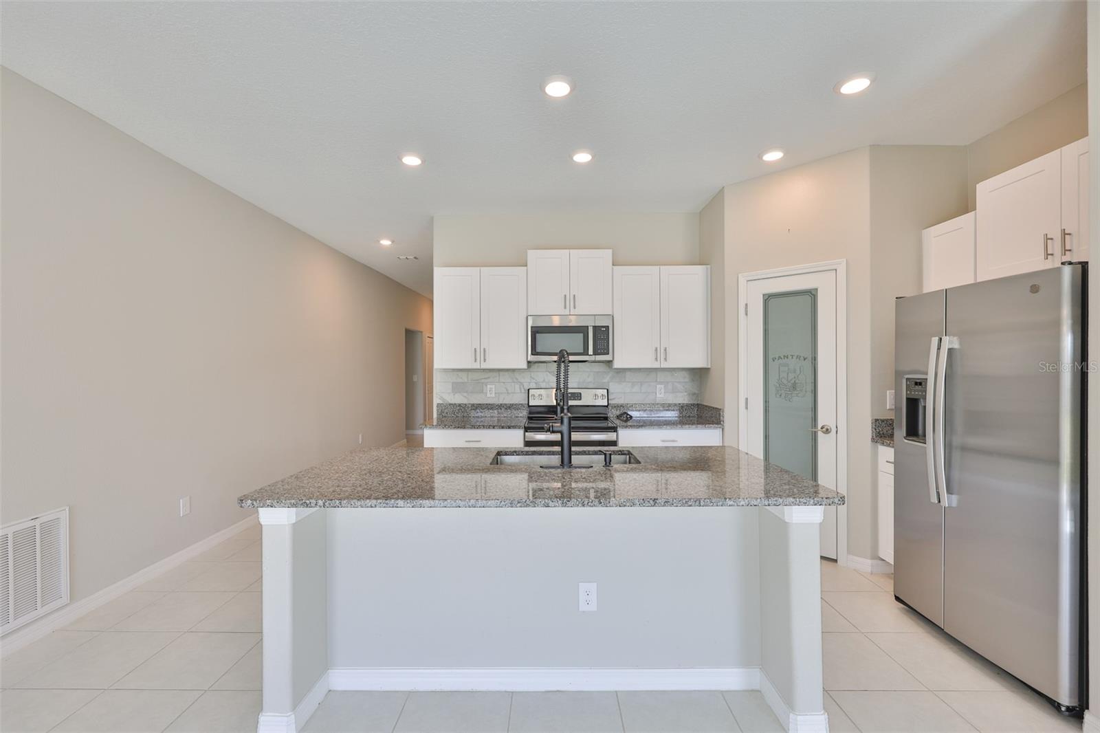 15411 MILLER CREEK DR, SUN CITY CENTER, FL, 33573