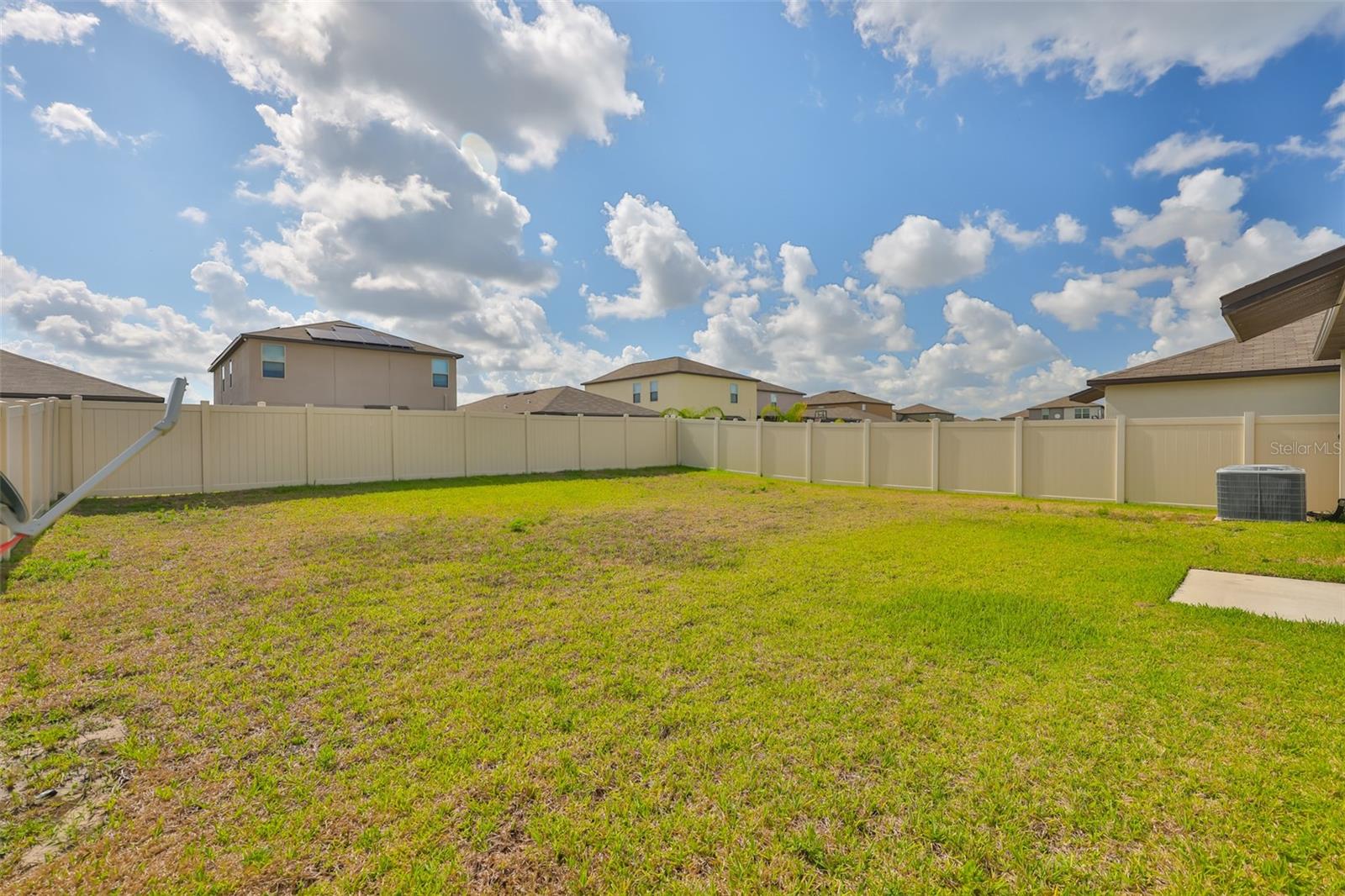 15411 MILLER CREEK DR, SUN CITY CENTER, FL, 33573