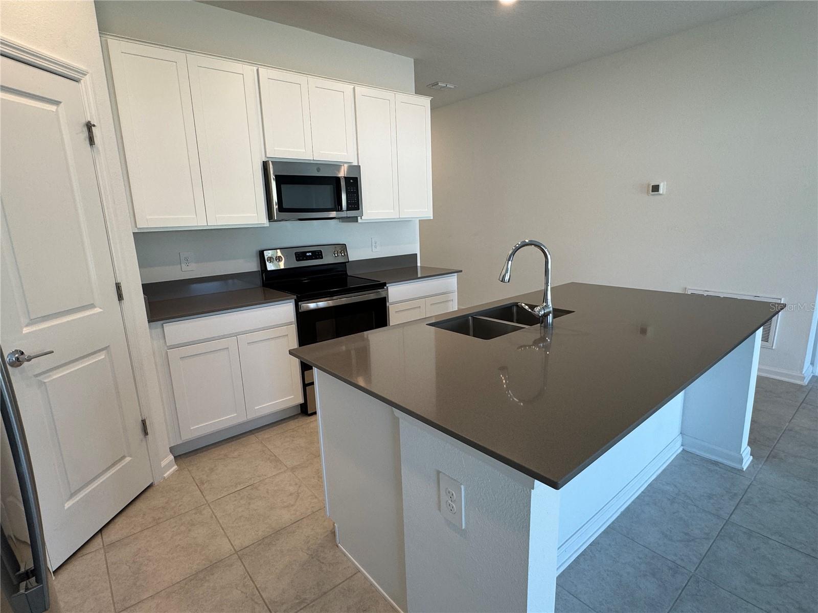 1162 JAMES PAUL RD, DAVENPORT, FL, 33837