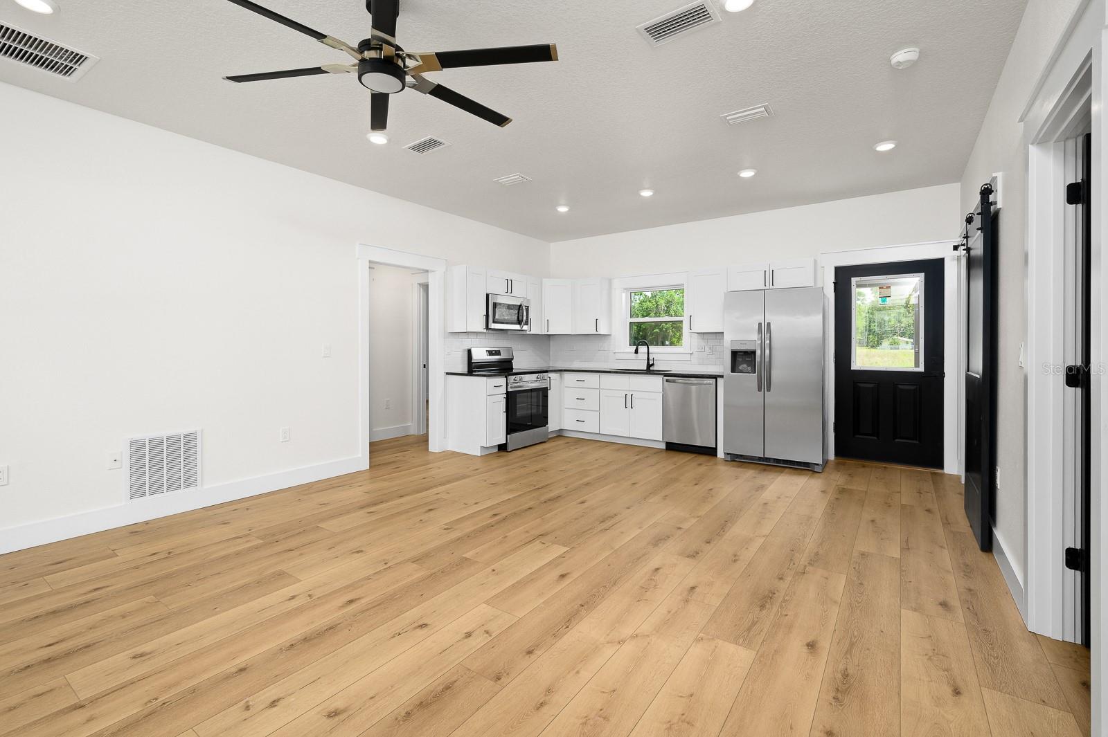 872 SW 2ND AVE, TRENTON, FL, 32693