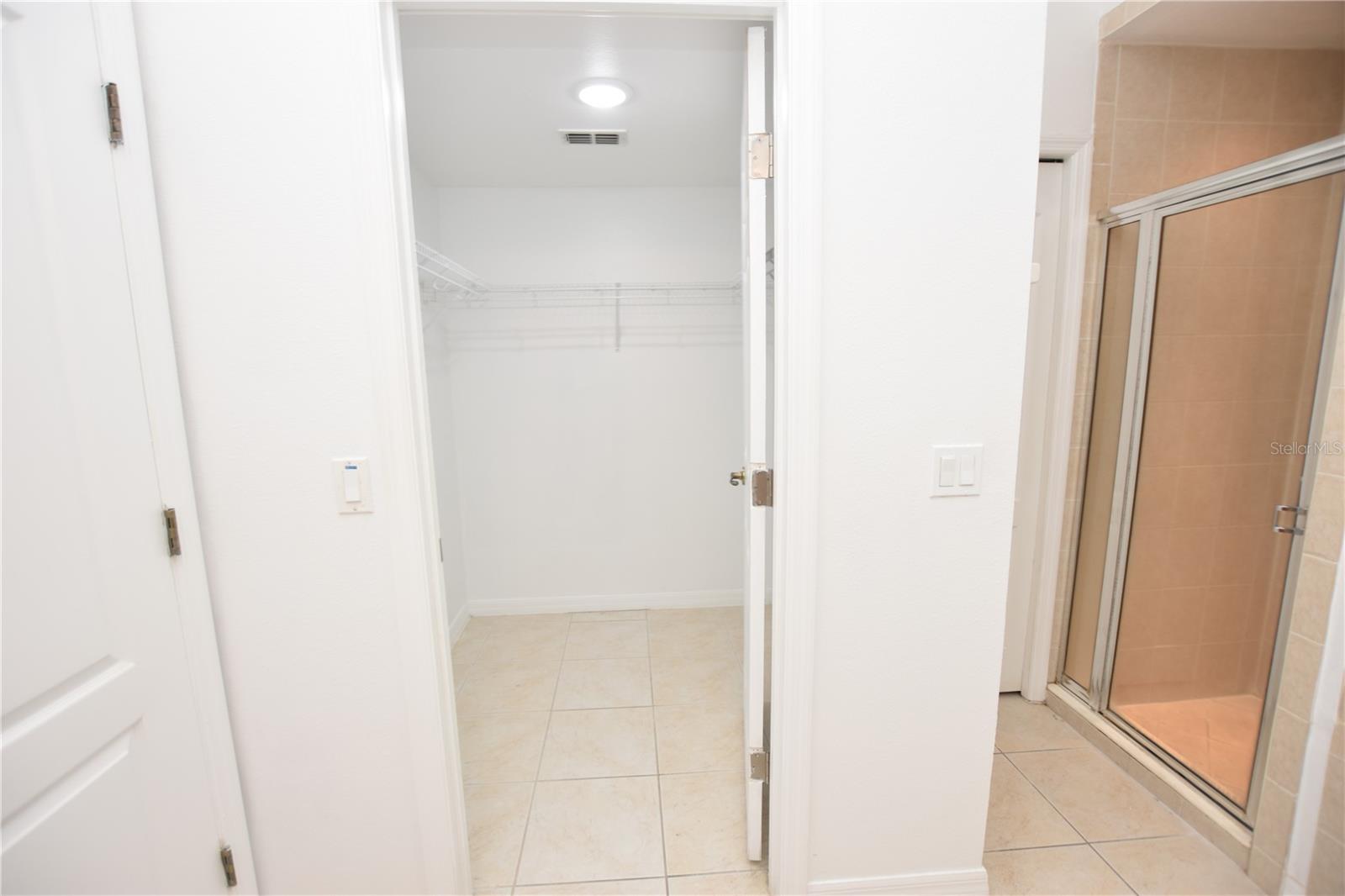 6352 SEDGEFORD DR, LAKELAND, FL, 33811