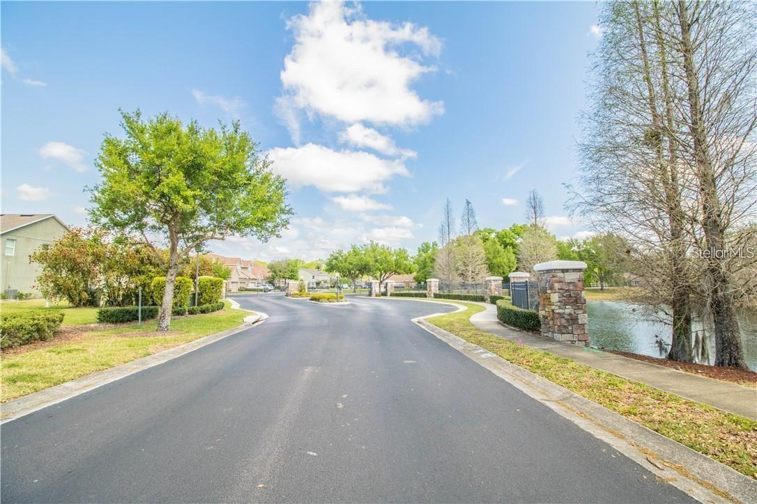 6352 SEDGEFORD DR, LAKELAND, FL, 33811