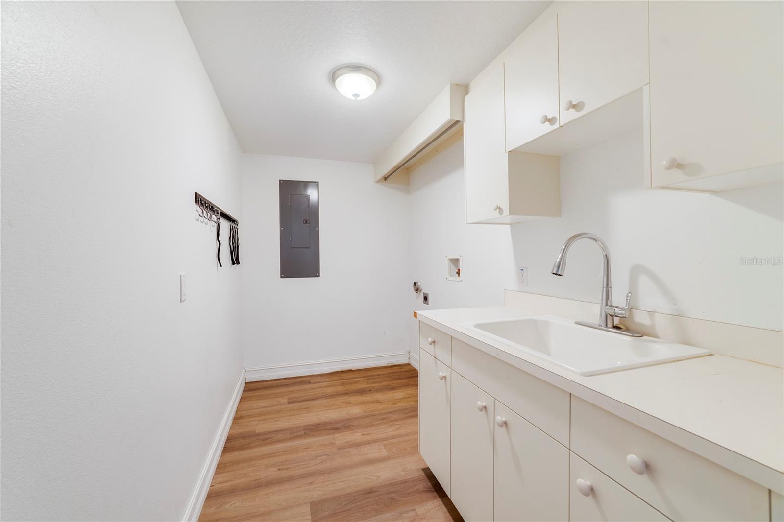 3 INDIAN RIVER AVE #605, TITUSVILLE, FL, 32796