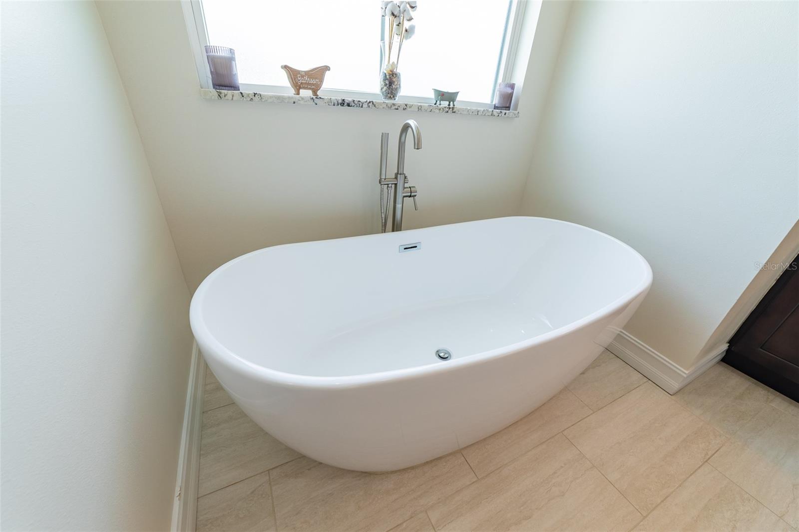 2484 SW 33RD CIR, OKEECHOBEE, FL, 34974