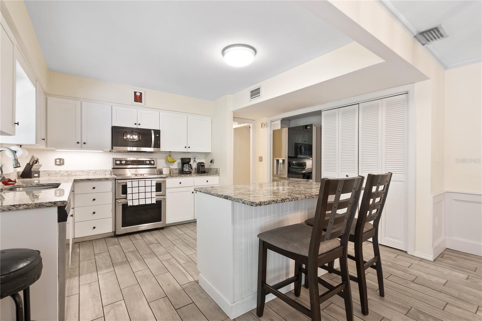 8350 40TH AVE N, ST PETERSBURG, FL, 33709