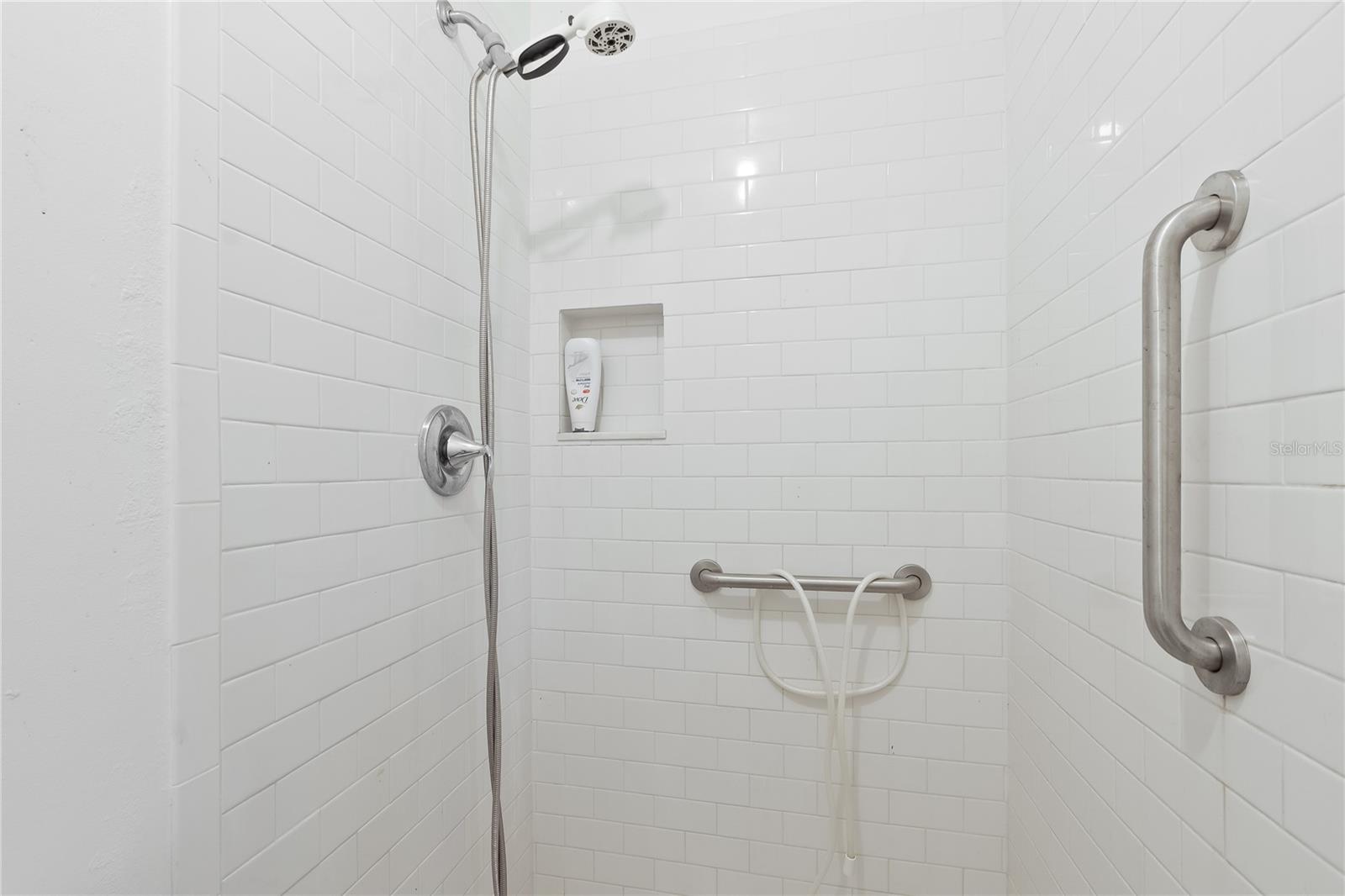 8350 40TH AVE N, ST PETERSBURG, FL, 33709