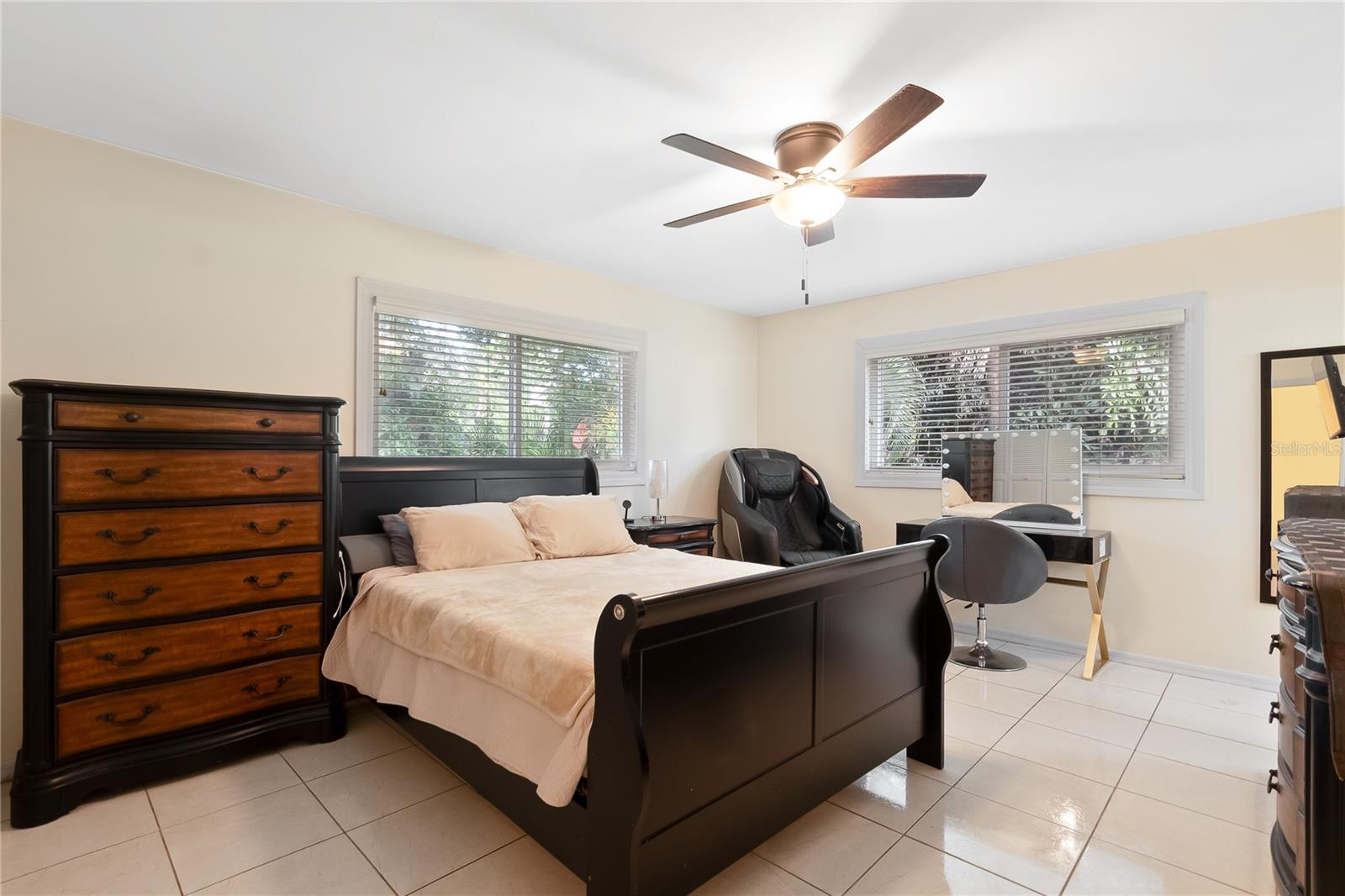 8350 40TH AVE N, ST PETERSBURG, FL, 33709