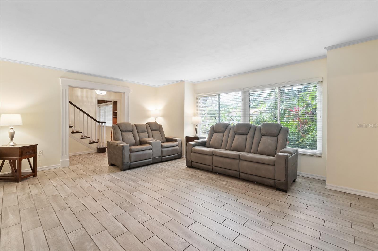 8350 40TH AVE N, ST PETERSBURG, FL, 33709